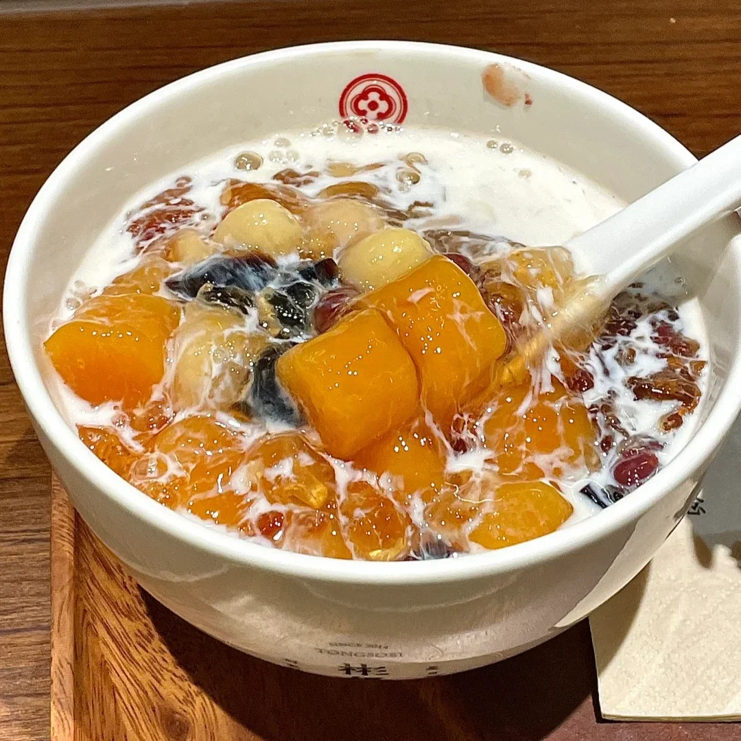 Double-skin milk pudding, a Shunde signature dessert